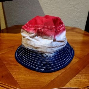 🆕️ Lids Tie Dye Red White Blue bucket hat